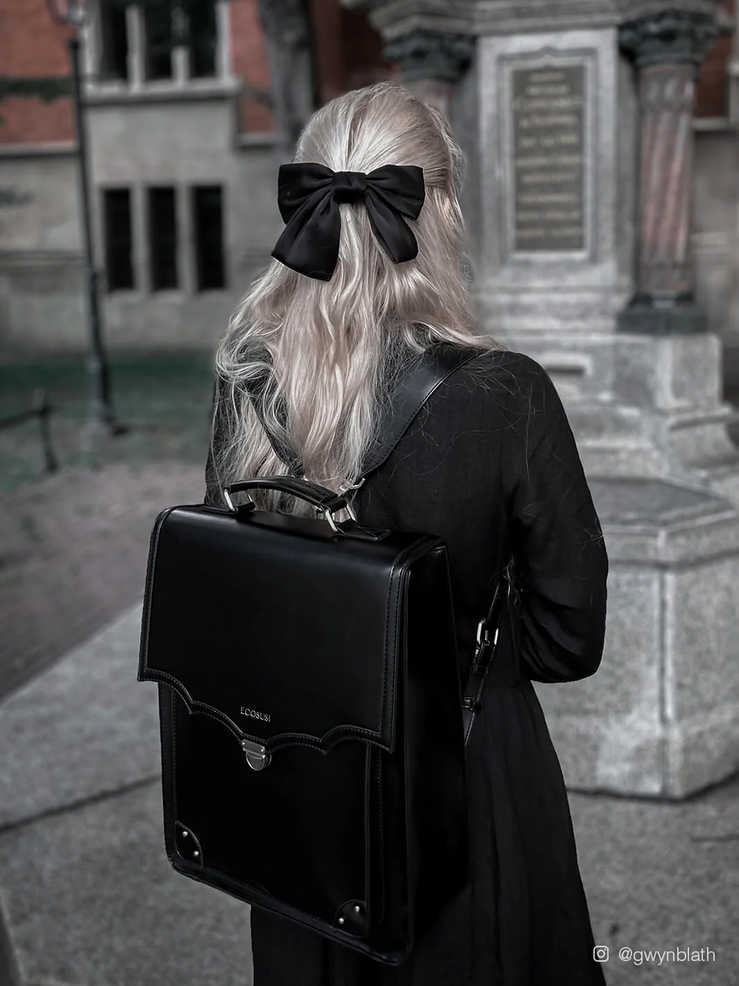 Aria Vintage Backpack for Laptops 11-15.6 Inches - Image 12