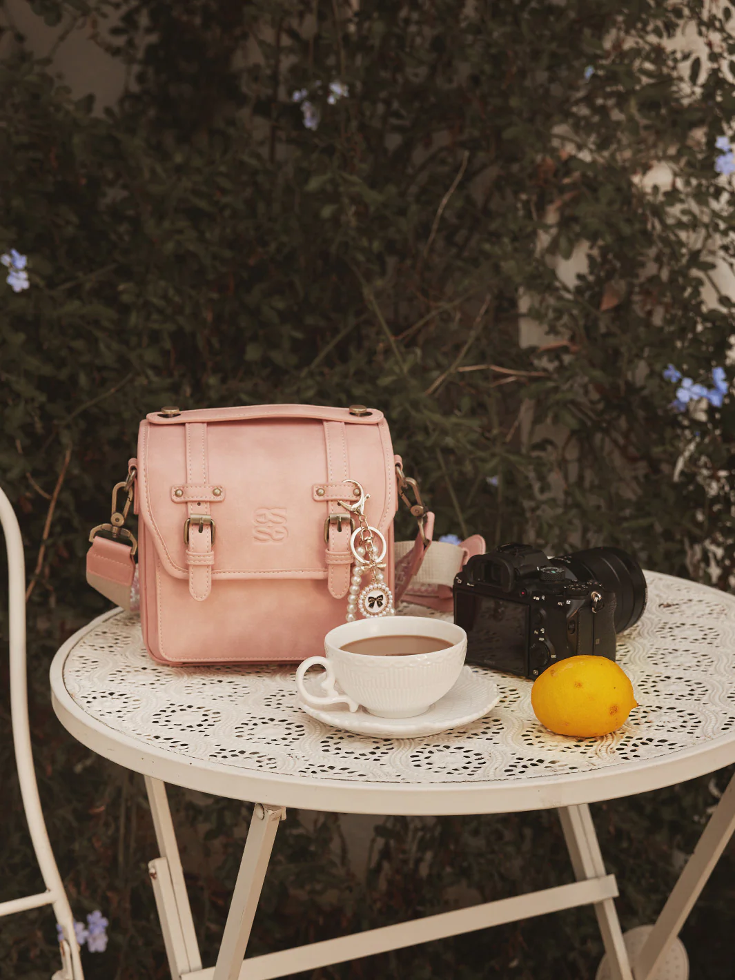 Clara Vintage Shoulder Camera Bag - Image 21