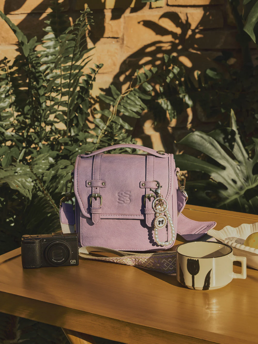 Clara Vintage Shoulder Camera Bag - Image 33