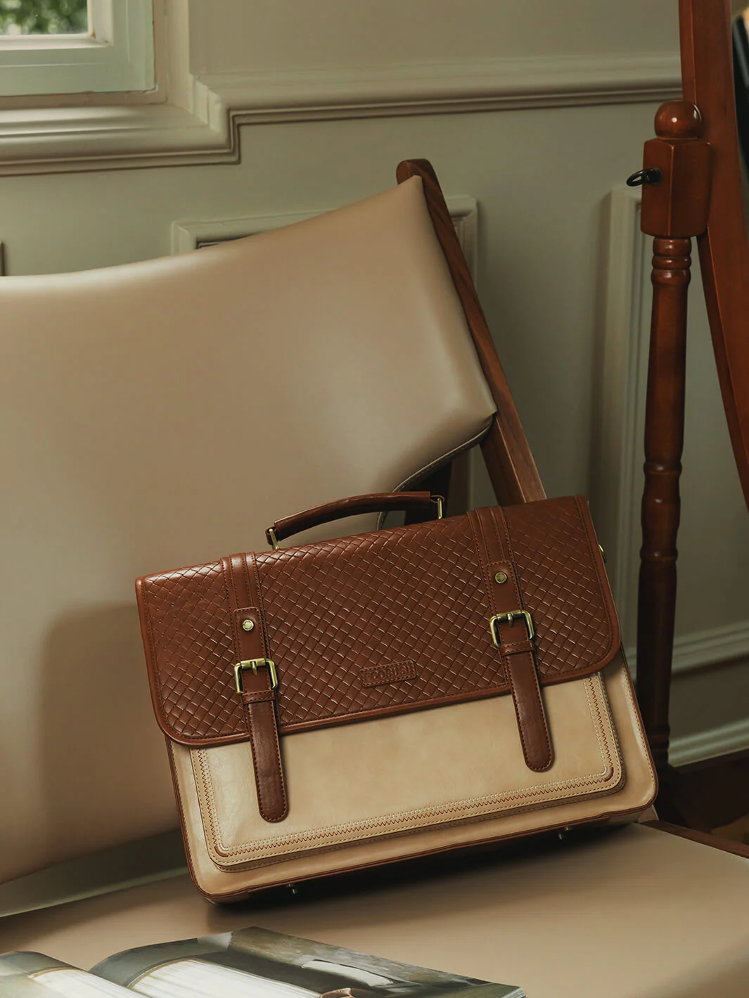 Dolce Weave Vegan Leather 15.6-Inch Briefcase - Image 2