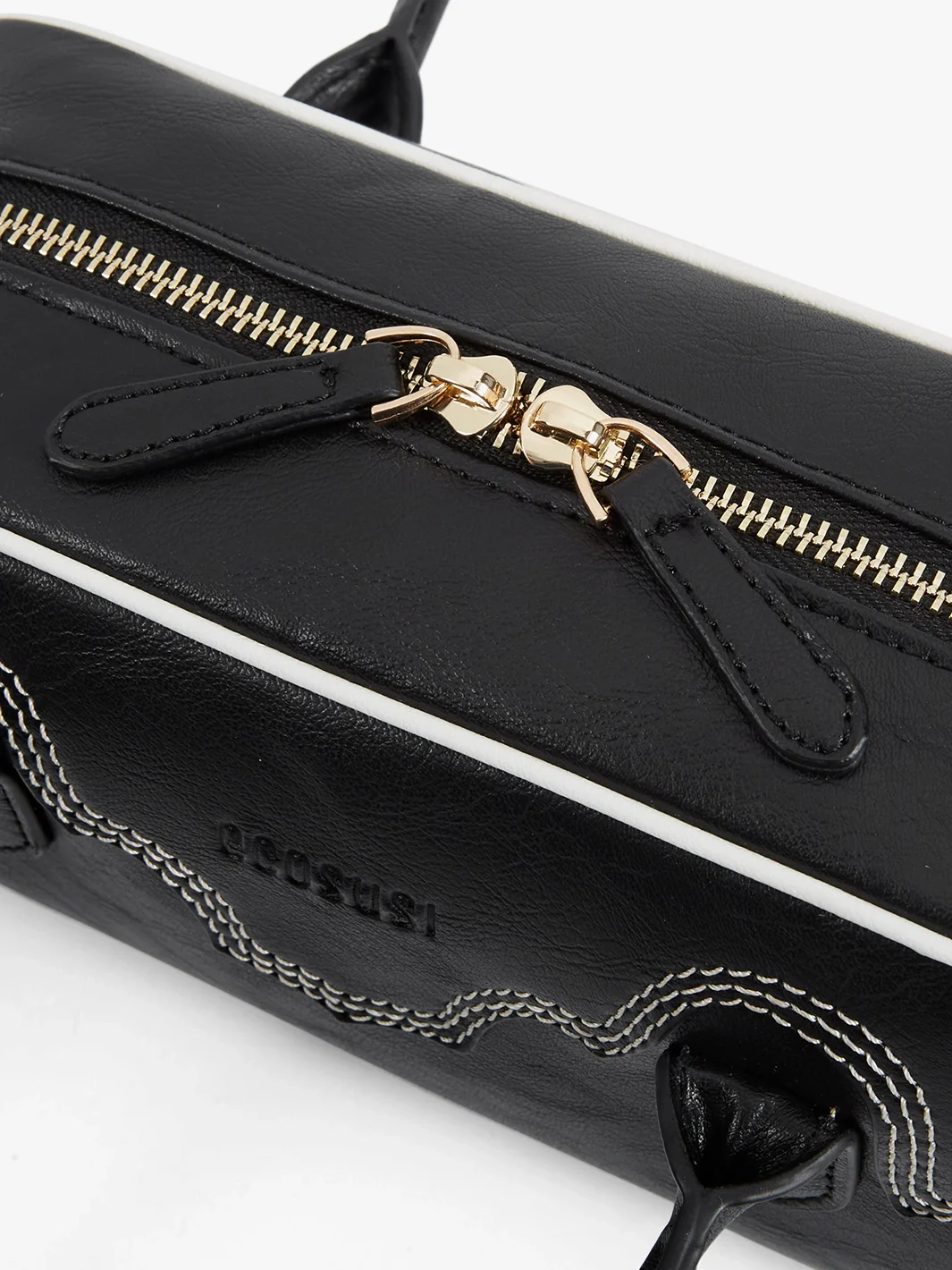 Evelyn Vegan Leather Baguette Bag - Image 8