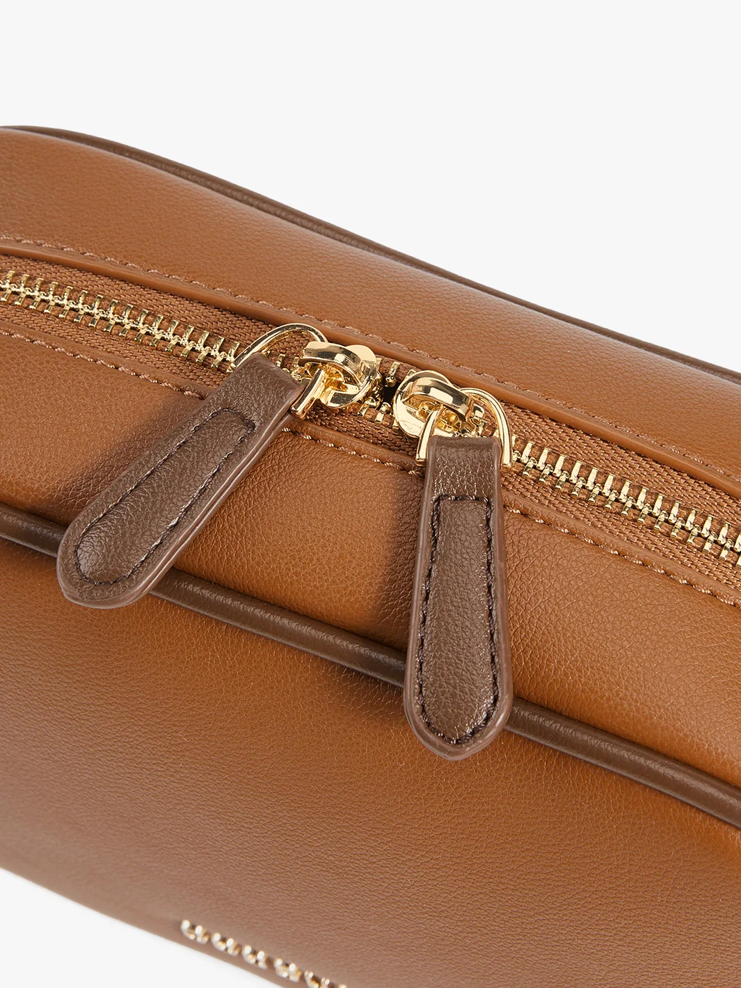 Lola Vibe Crossbody Bag - Image 9