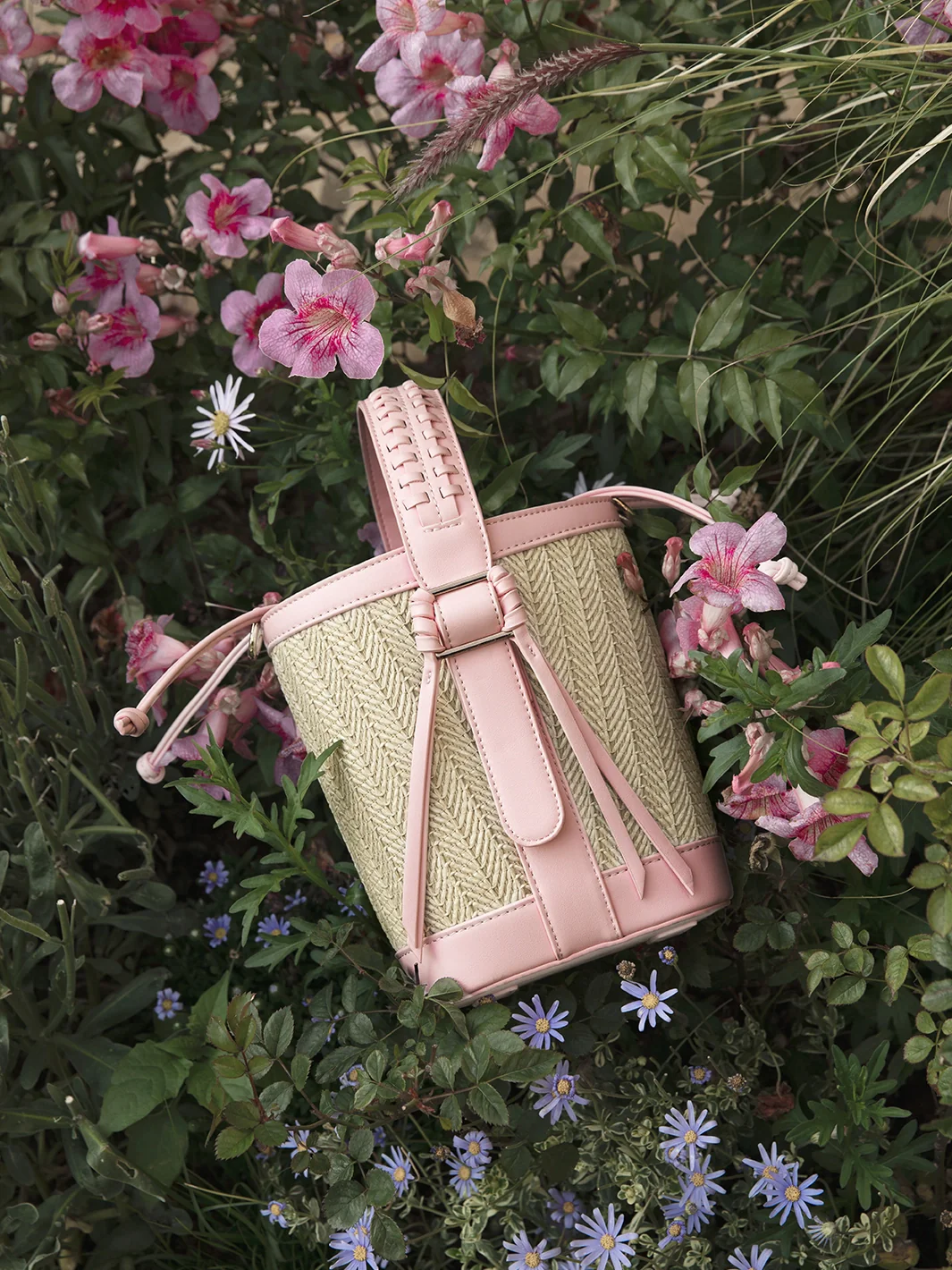 Marina Raffia Straw Bucket Bag - Image 24