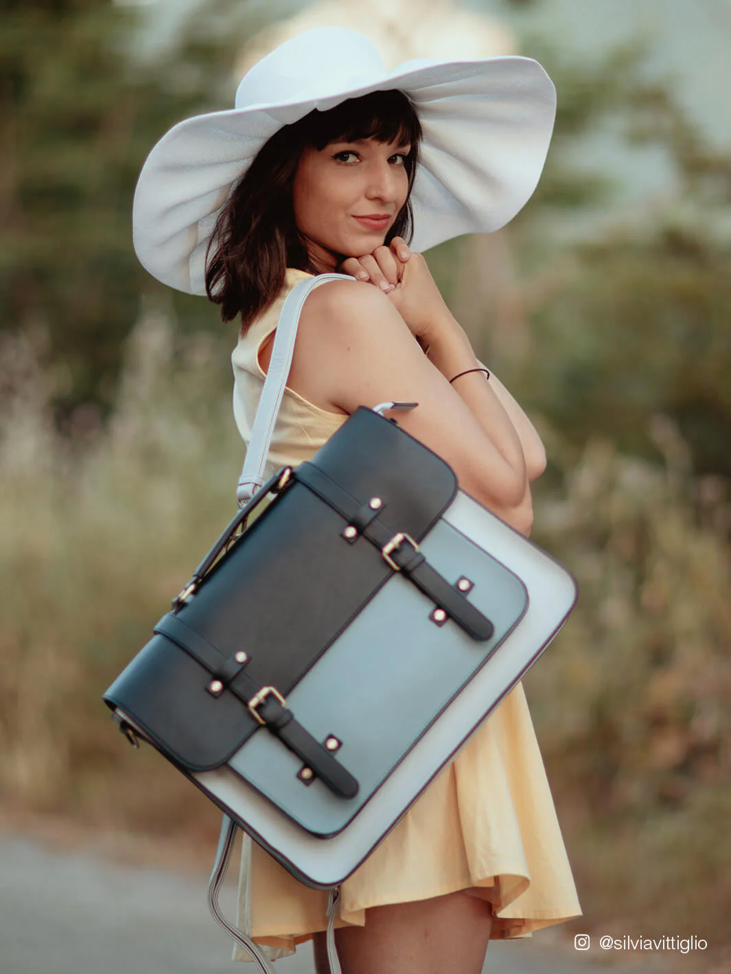 Sombre Vintage Briefcase - Image 35